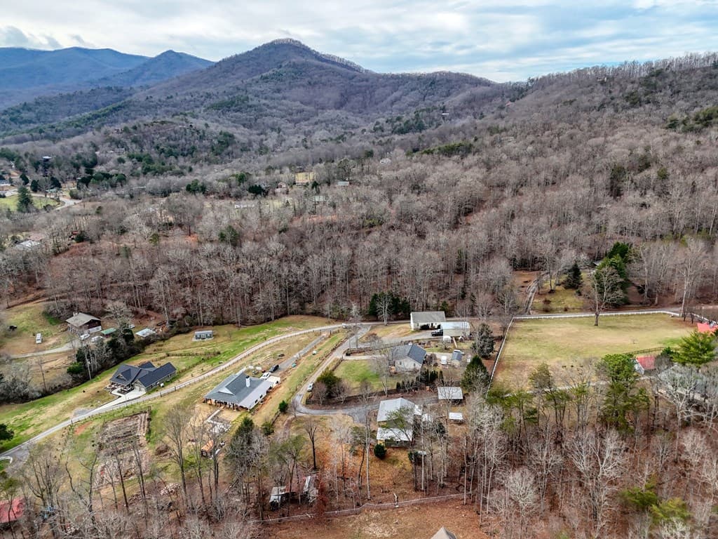 2276 Lovingood Rd., Hiawassee GA 30546 - Photo
