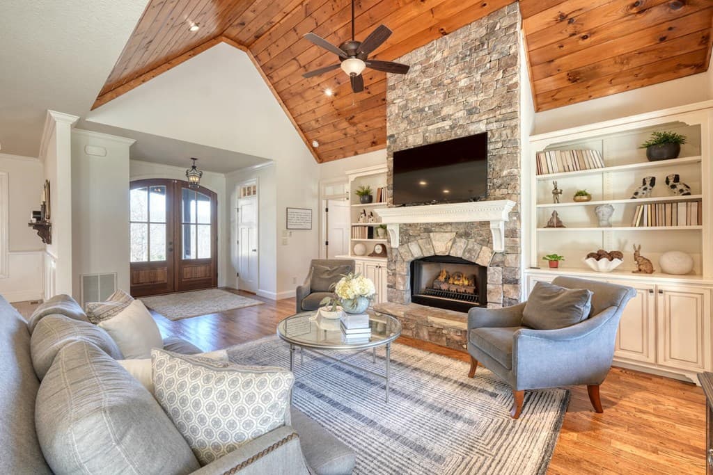 215 Harmony Lane, Hiawassee GA 30546 - Photo