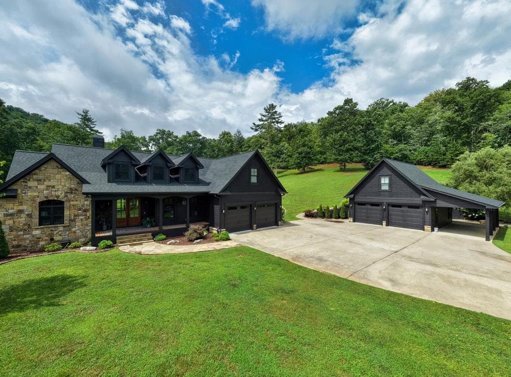 215 Harmony Lane, Hiawassee GA 30546 - Primary photo
