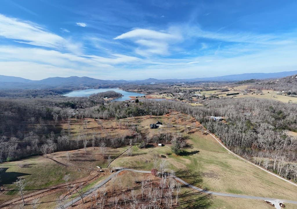 215 Harmony Lane, Hiawassee GA 30546 - Photo