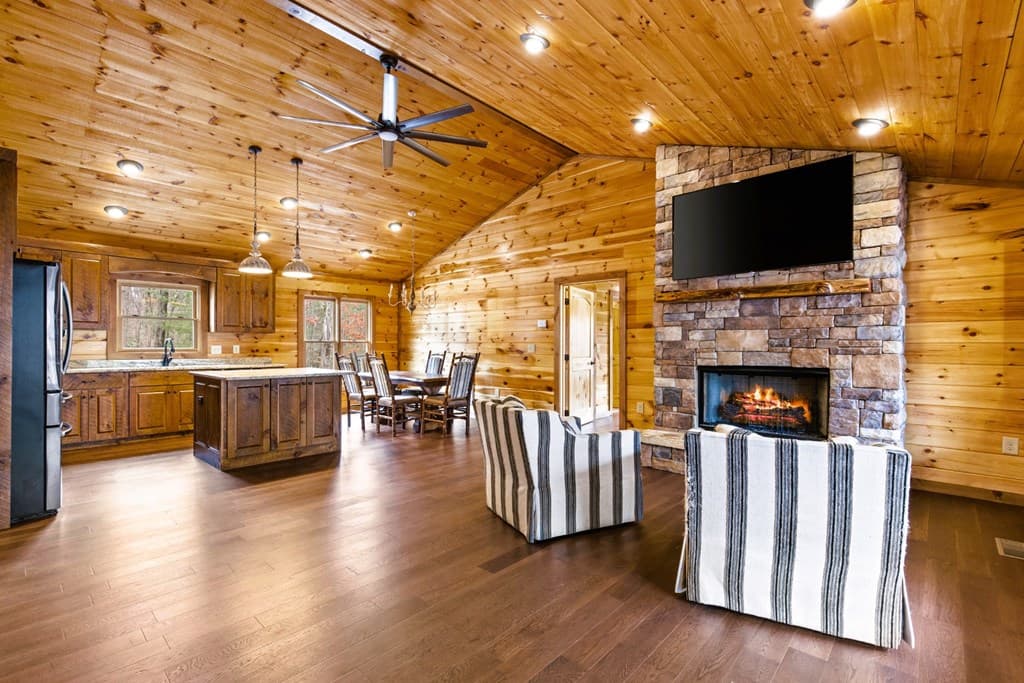 170 Ross Drive, Mineral Bluff GA 30559 - Photo