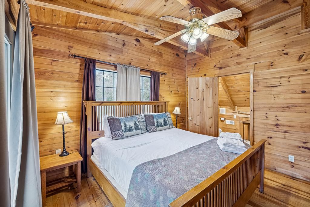 101 Moonshine Mountain Road, Mineral Bluff GA 30559 - Photo