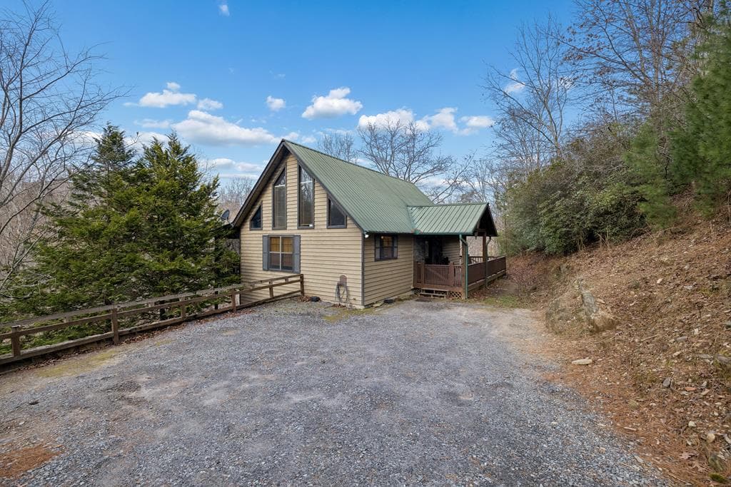 101 Moonshine Mountain Road, Mineral Bluff GA 30559 - Primary photo