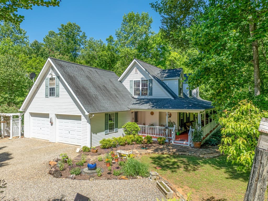 724 Fish Cove Road, Blairsville GA 30512 - Photo