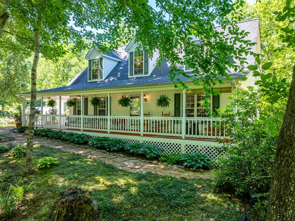 724 Fish Cove Road, Blairsville GA 30512 - Primary photo