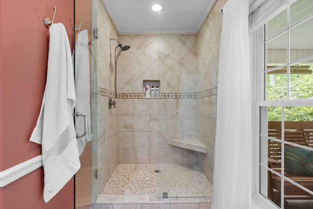 724 Fish Cove Road, Blairsville GA 30512 - Photo