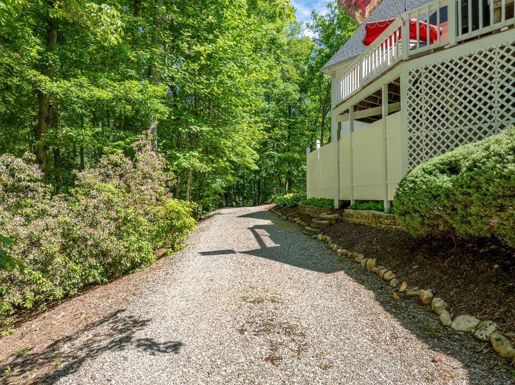 724 Fish Cove Road, Blairsville GA 30512 - Photo