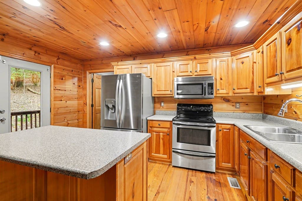 29 Agora Lane, Ellijay GA 30540 - Photo