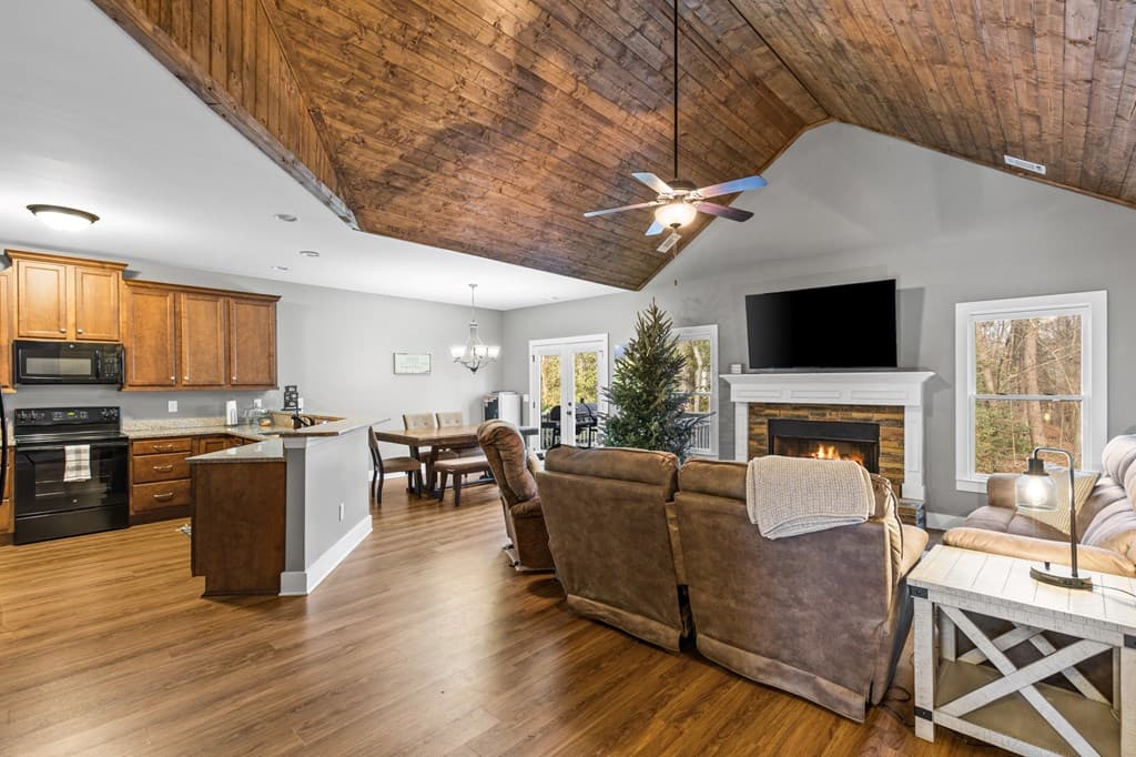 41 Brumby Trail, Ellijay GA 30536 - Photo