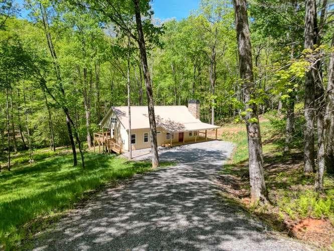175 Broadtree Branch Drive, Hayesville NC 28904 - Primary photo