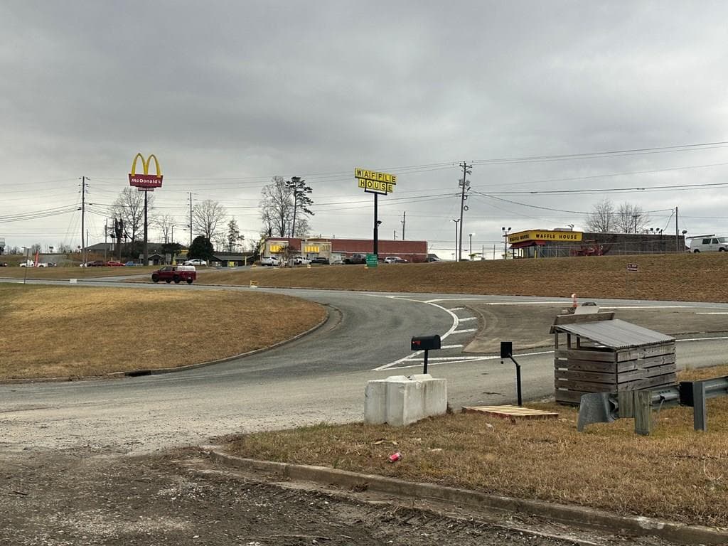 4266 Appalachian Hwy 515, Blue Ridge GA 30513 - Primary photo