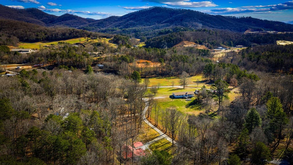 118 Jordan Road, Blairsville GA 30512 - Photo