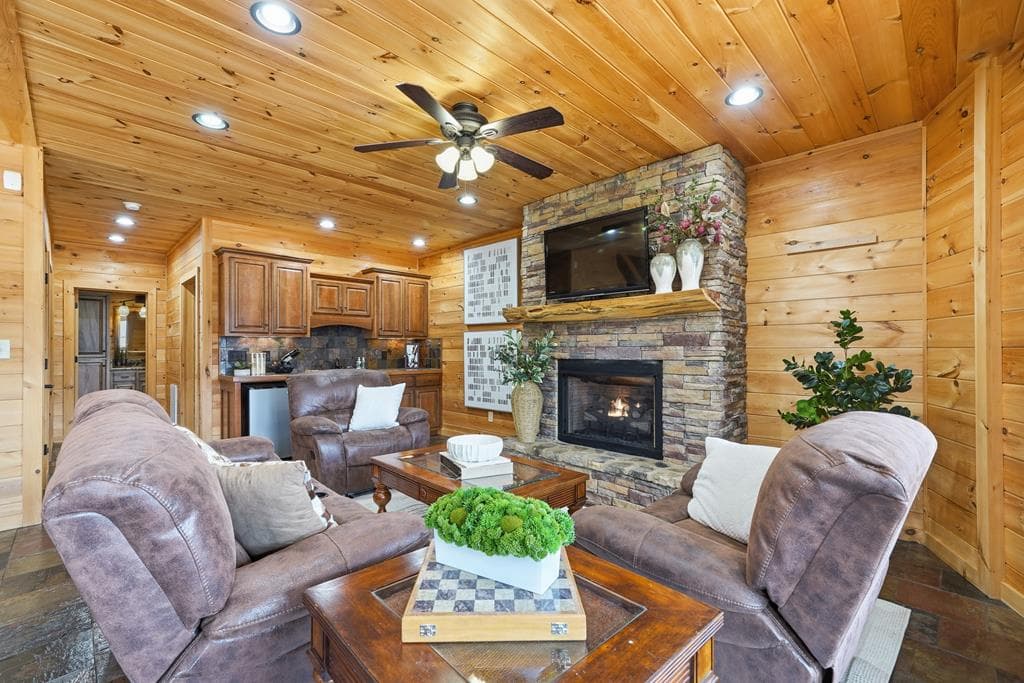 339 Birdseye View, Blue Ridge GA 30513 - Photo
