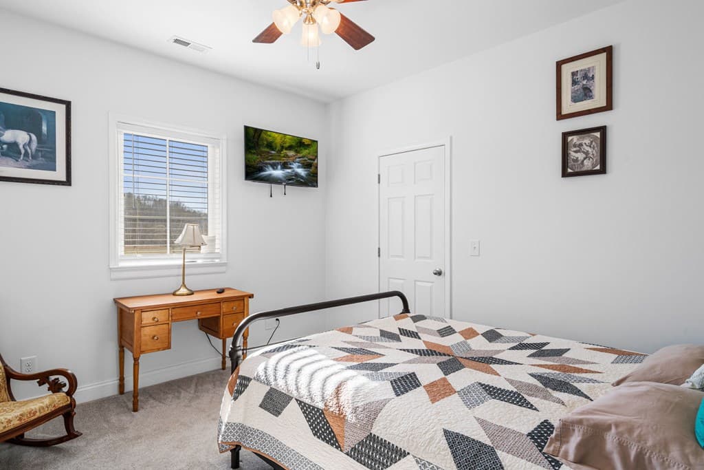 328 Pauls Meadow Drive, Hayesville NC 28904 - Photo