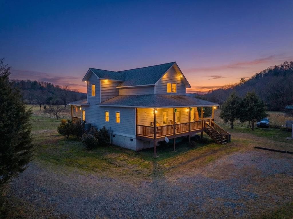 328 Pauls Meadow Drive, Hayesville NC 28904 - Primary photo