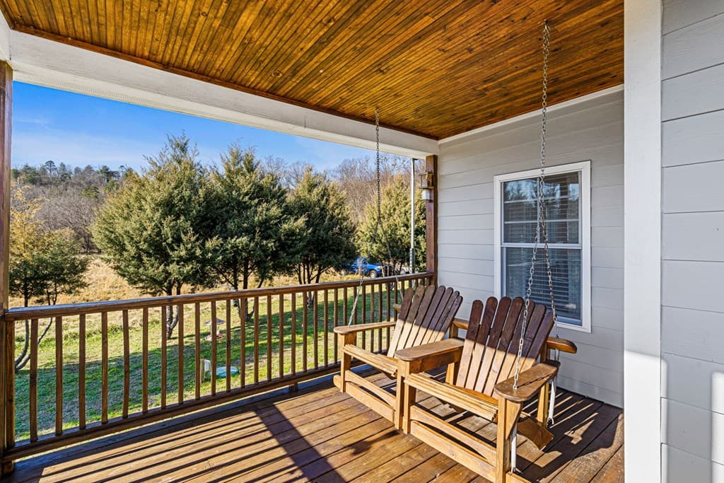 328 Pauls Meadow Drive, Hayesville NC 28904 - Photo