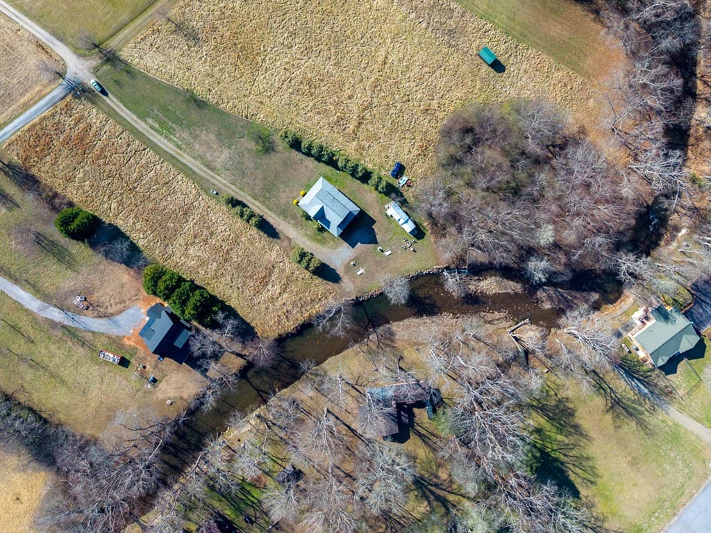 328 Pauls Meadow Drive, Hayesville NC 28904 - Photo