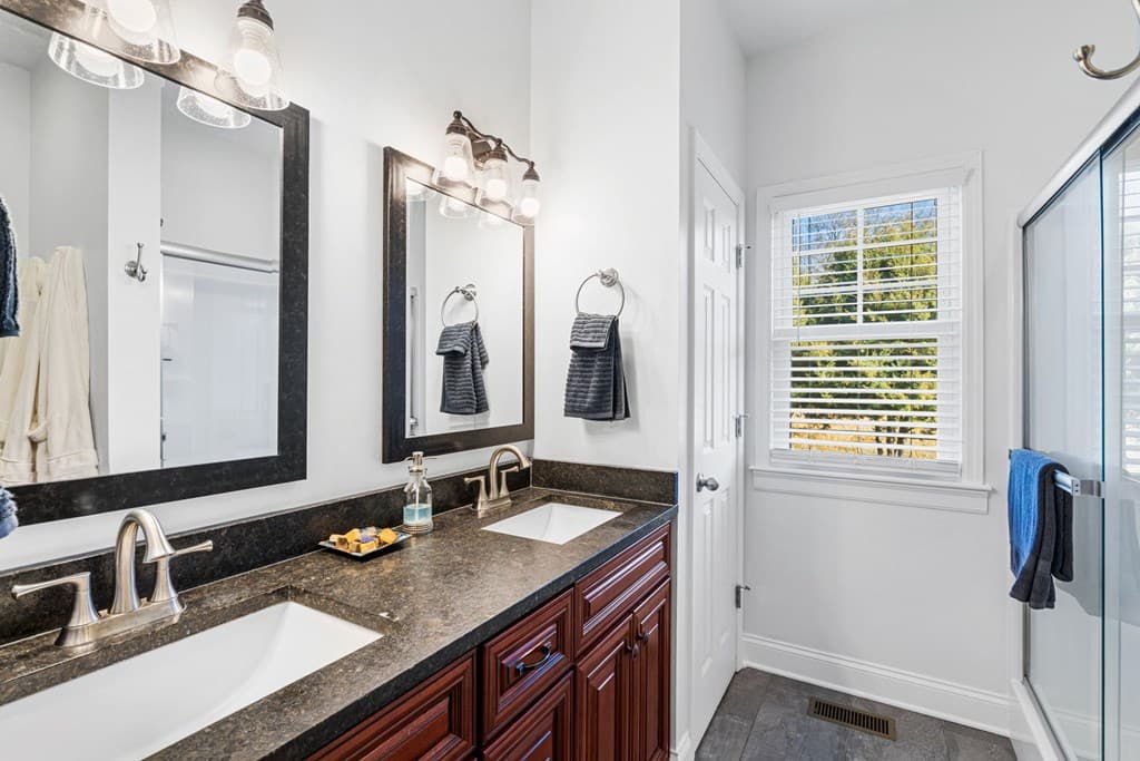 328 Pauls Meadow Drive, Hayesville NC 28904 - Photo