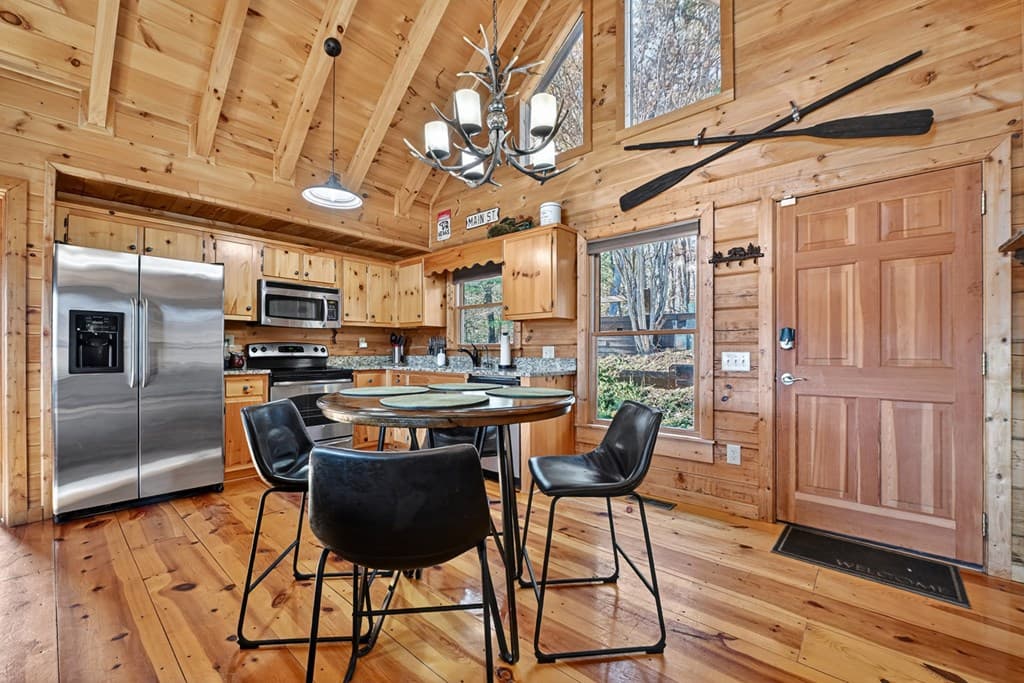 146 Rosiey Lane, Blue Ridge GA 30513 - Photo