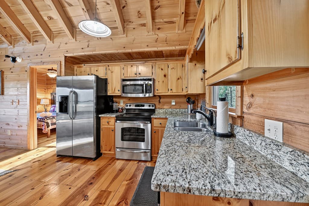 146 Rosiey Lane, Blue Ridge GA 30513 - Photo