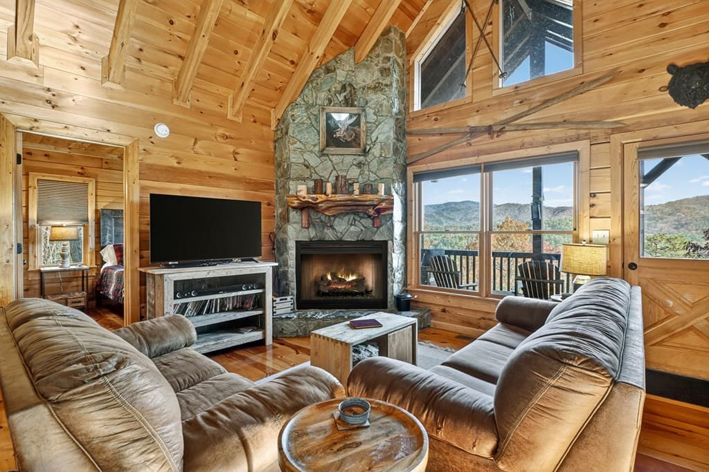146 Rosiey Lane, Blue Ridge GA 30513 - Photo