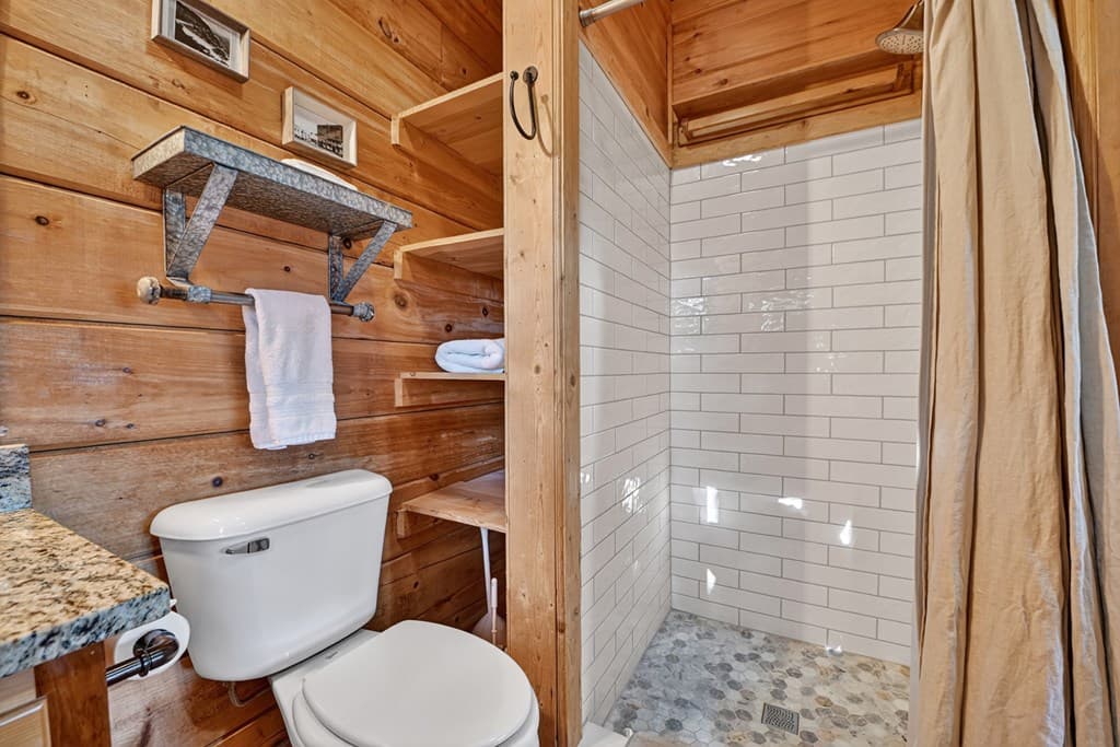 146 Rosiey Lane, Blue Ridge GA 30513 - Photo