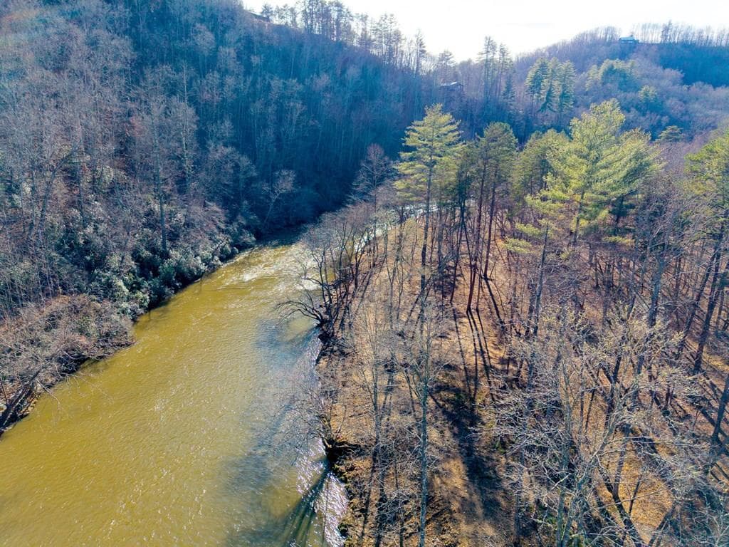 16.08 River Run Way, Hayesville NC 28904 - Primary photo