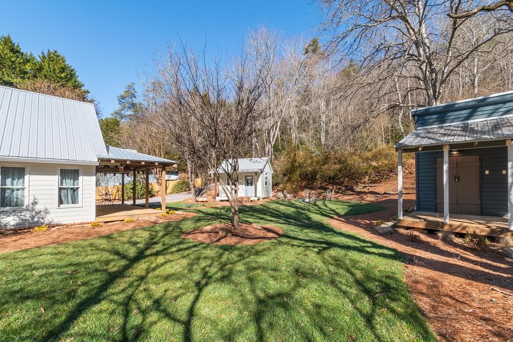 8679 Lakewood Hwy, Mineral Bluff GA 30559 - Photo