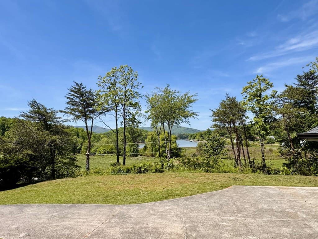 195 Hogsed Road, Hiawassee GA 30546 - Photo