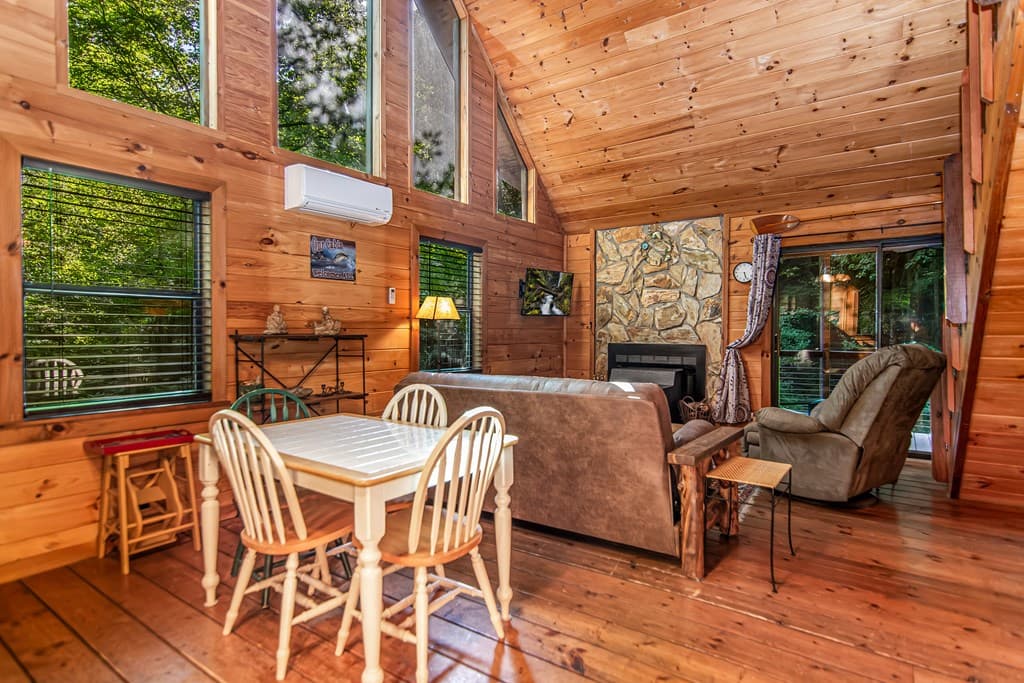 416 Millstone Mountain Lane, Blue Ridge GA 30513 - Photo