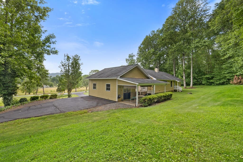 1451 Eagle Mountain Road, Hiawassee GA 30546 - Photo