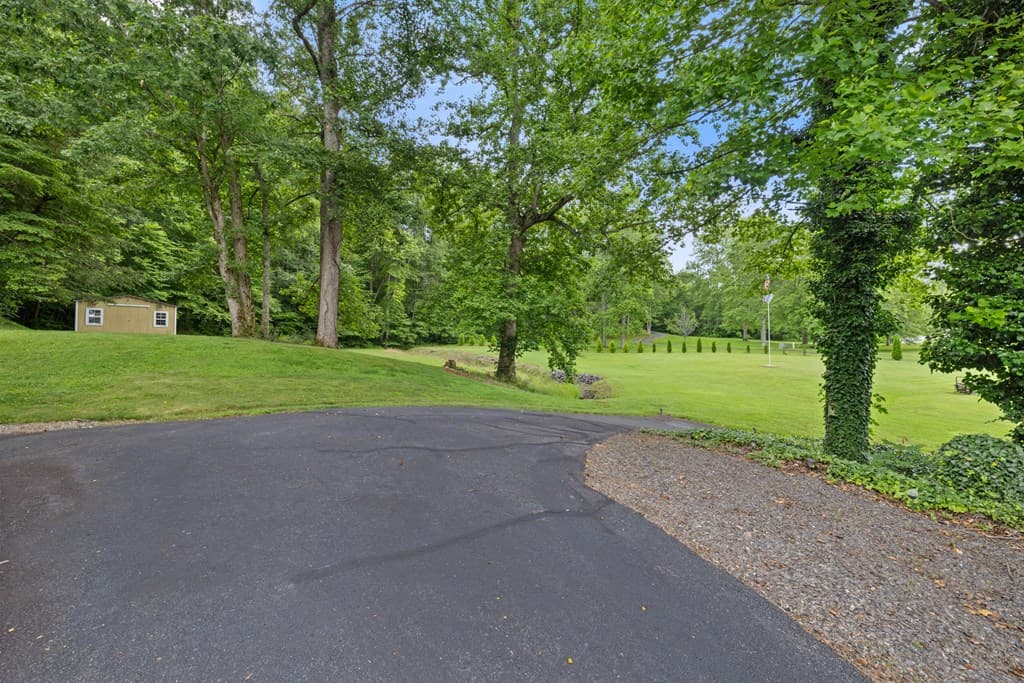 1451 Eagle Mountain Road, Hiawassee GA 30546 - Photo
