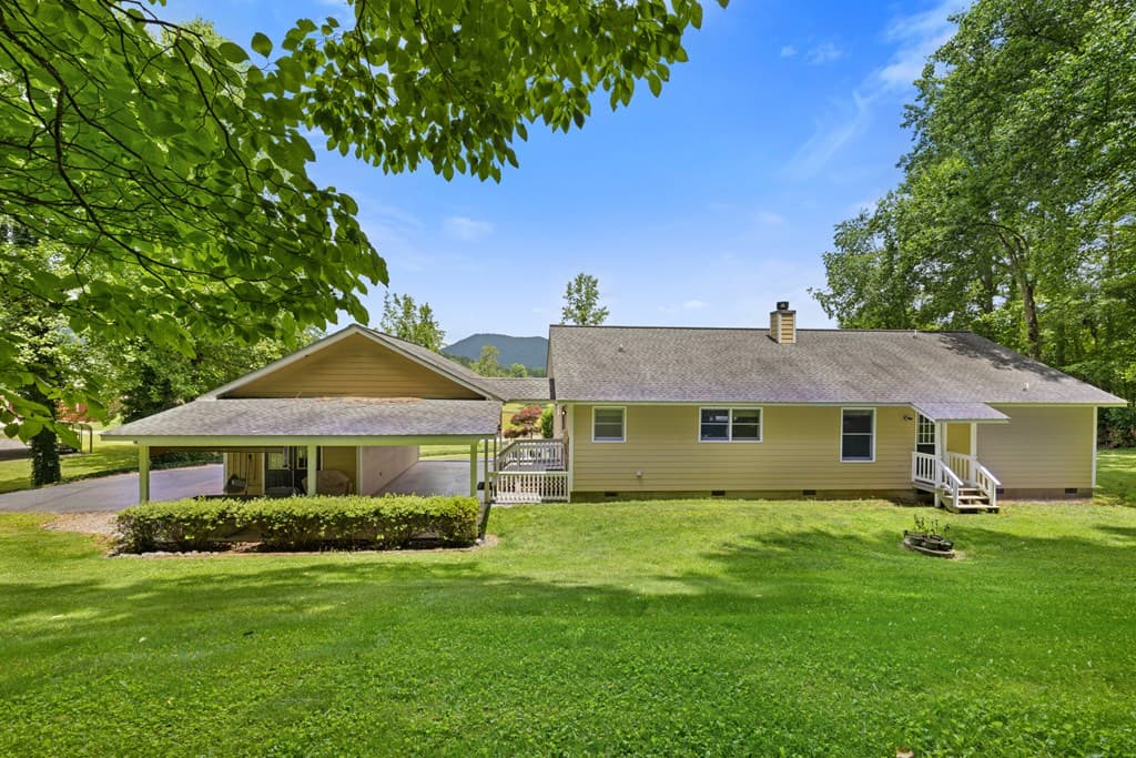 1451 Eagle Mountain Road, Hiawassee GA 30546 - Photo
