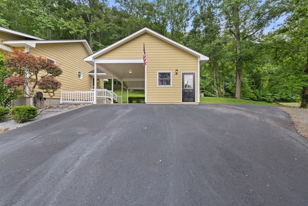 1451 Eagle Mountain Road, Hiawassee GA 30546 - Photo