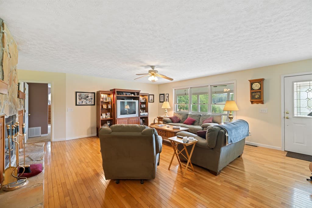 1451 Eagle Mountain Road, Hiawassee GA 30546 - Photo