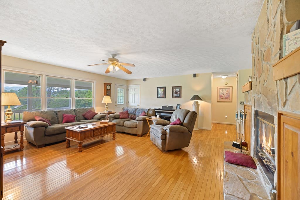 1451 Eagle Mountain Road, Hiawassee GA 30546 - Photo
