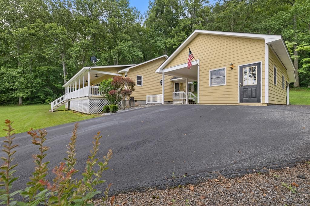 1451 Eagle Mountain Road, Hiawassee GA 30546 - Photo
