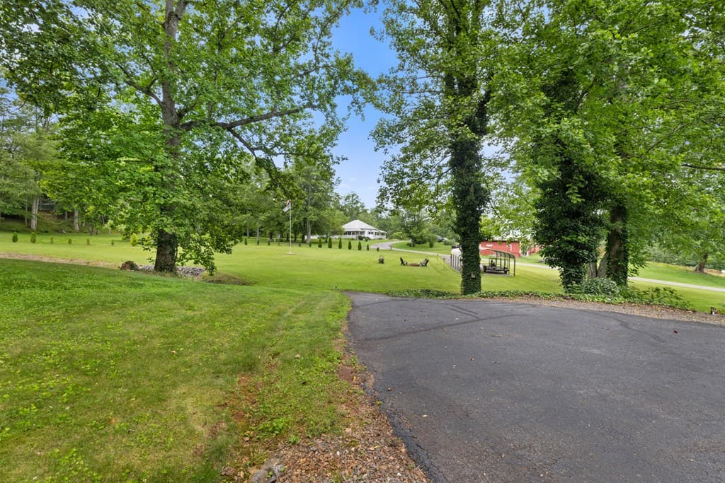 1451 Eagle Mountain Road, Hiawassee GA 30546 - Photo