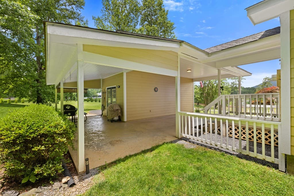 1451 Eagle Mountain Road, Hiawassee GA 30546 - Photo