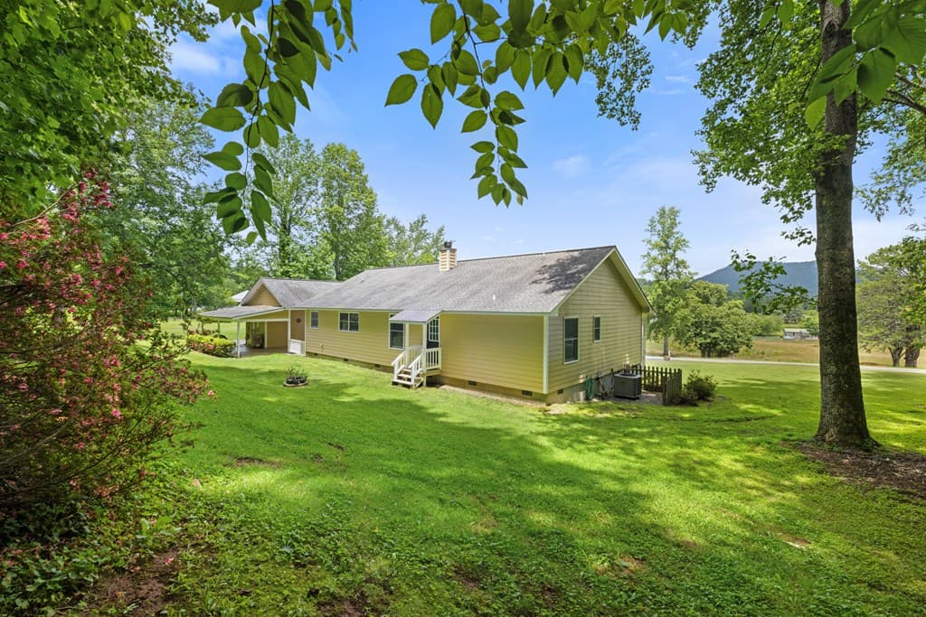 1451 Eagle Mountain Road, Hiawassee GA 30546 - Photo