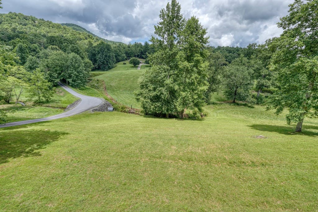 105 Evergreen Road, Hiawassee GA 30546 - Photo