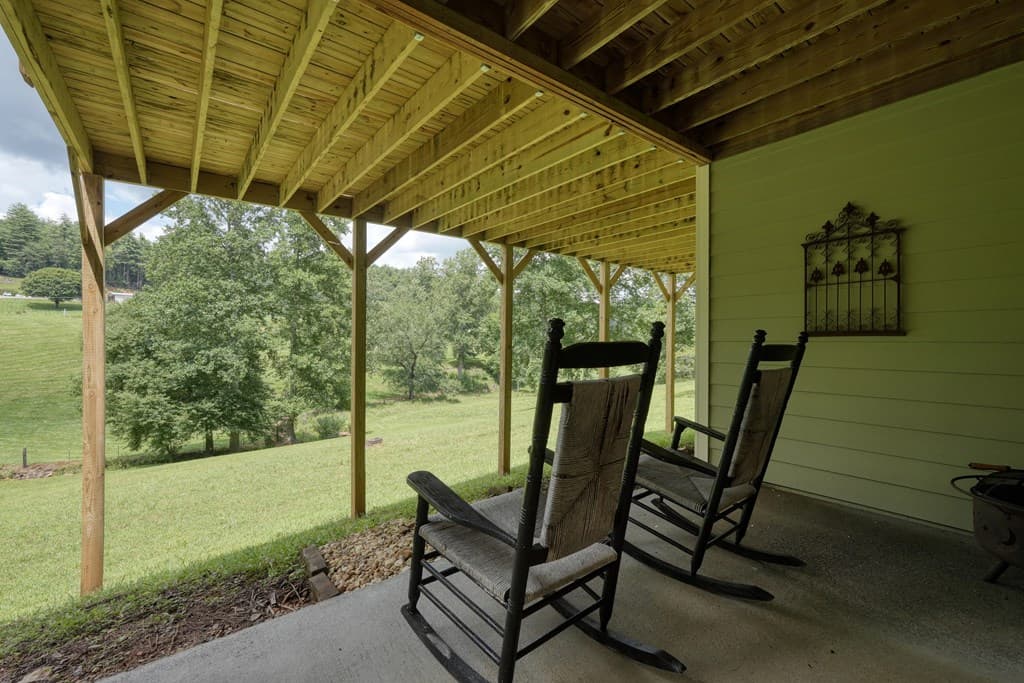 105 Evergreen Road, Hiawassee GA 30546 - Photo