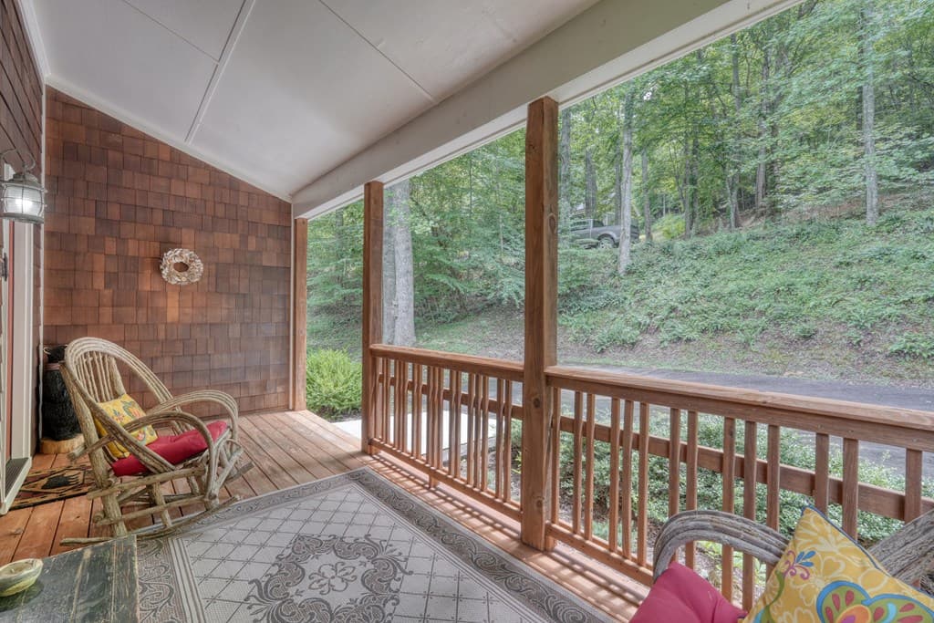 105 Evergreen Road, Hiawassee GA 30546 - Photo