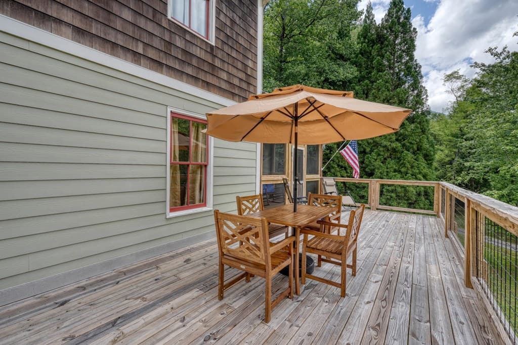 105 Evergreen Road, Hiawassee GA 30546 - Photo