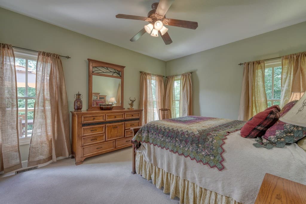 105 Evergreen Road, Hiawassee GA 30546 - Photo