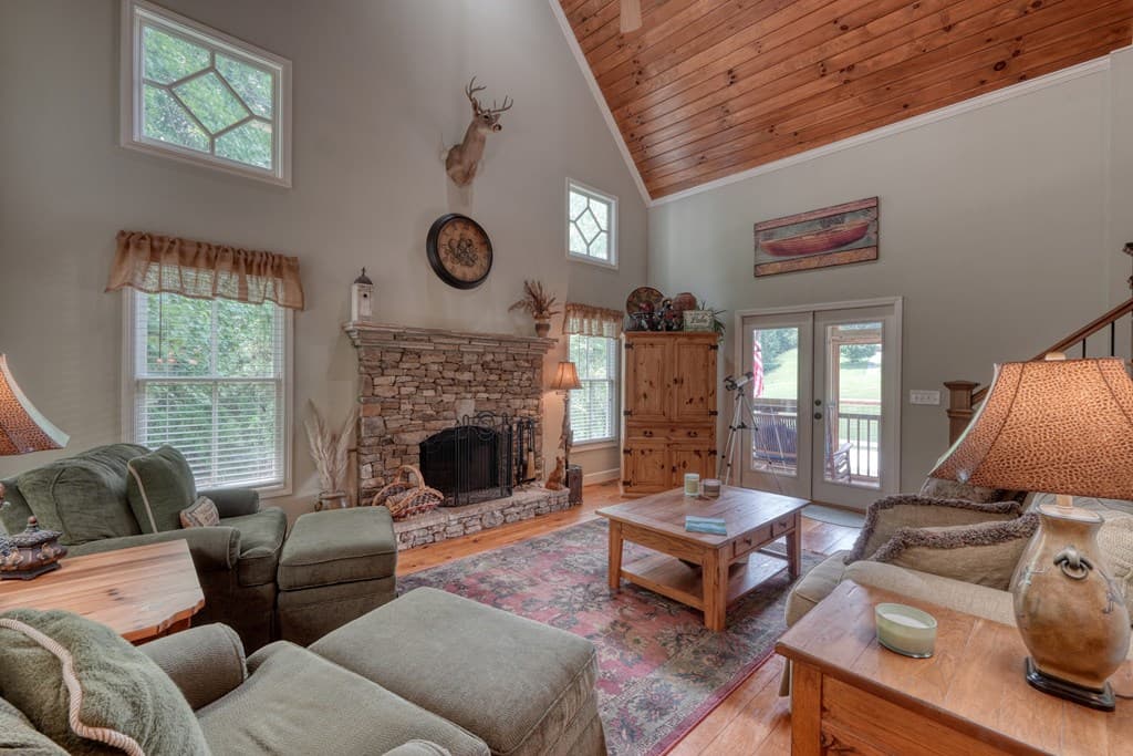105 Evergreen Road, Hiawassee GA 30546 - Photo