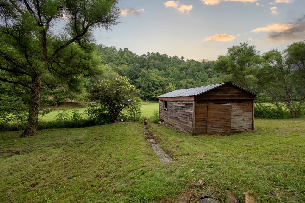 580 Atoah Circle, Robbinsville NC 28771 - Photo
