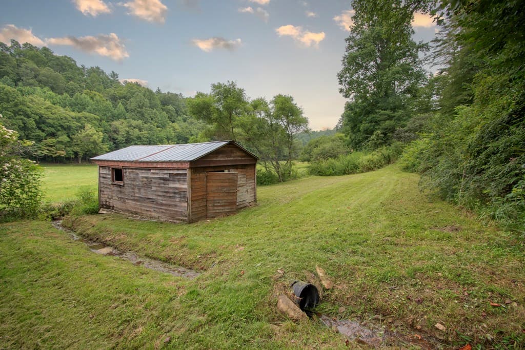 580 Atoah Circle, Robbinsville NC 28771 - Photo
