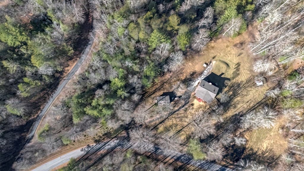 200 Mt. Liberty, Mccaysville GA 30555 - Photo