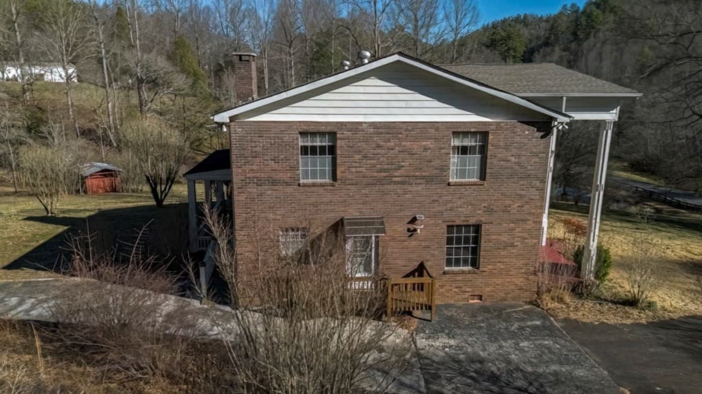 200 Mt. Liberty, Mccaysville GA 30555 - Photo